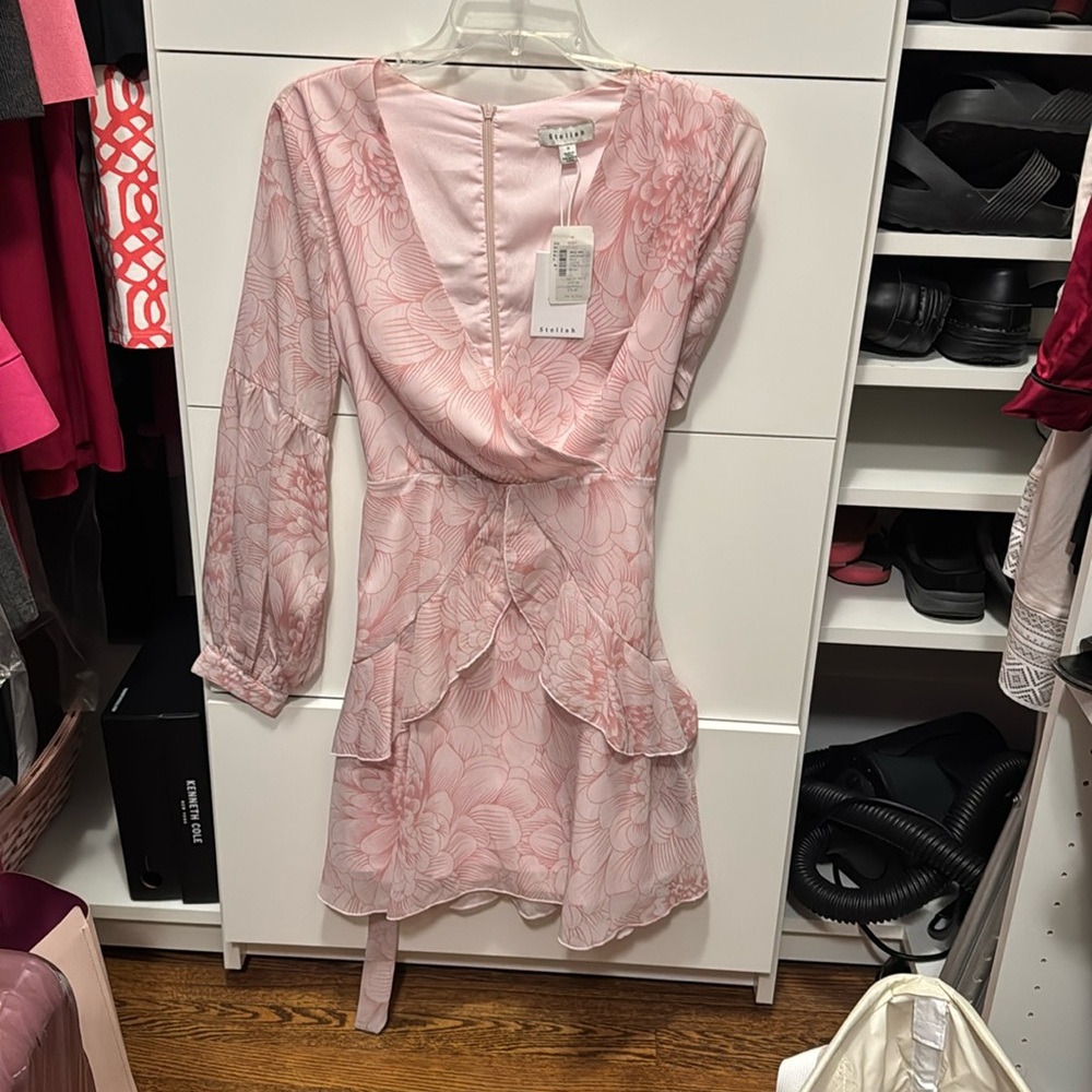 NWT Stellah Blush pink floral faux long sleeve wrap dress with ruffle